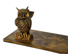Load image into Gallery viewer, Magic wand display stand with owls
